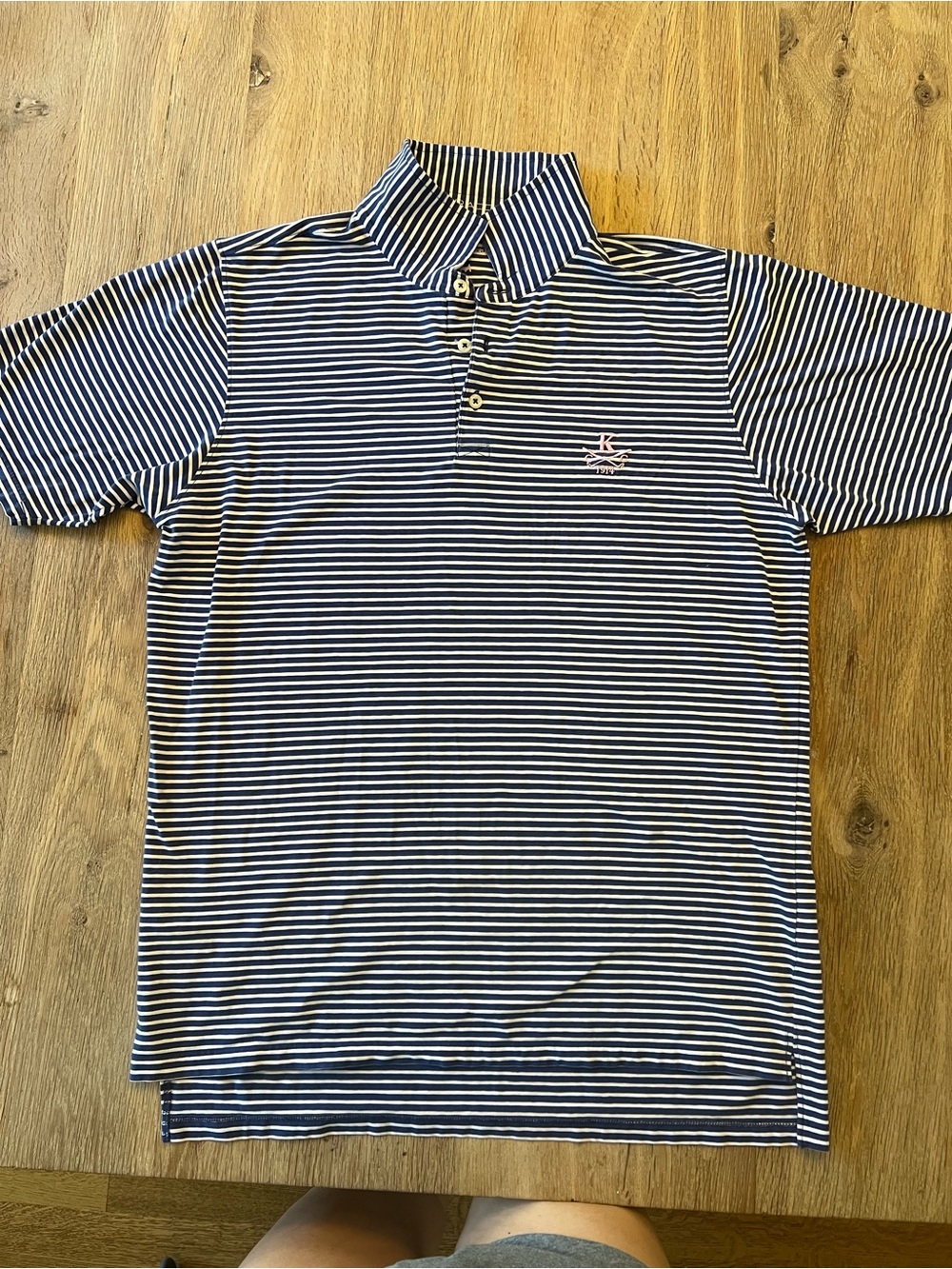 B. Draddy Knickerbocker Club Navy & White Striped Performance Golf Polo Men’s M